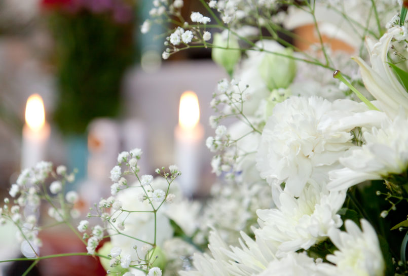 葬儀へのお花の送り方～供花で伝える哀悼の意