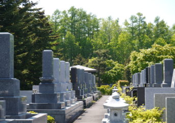 お墓の選び方｜お墓の形、墓地の種類やチェックポイント